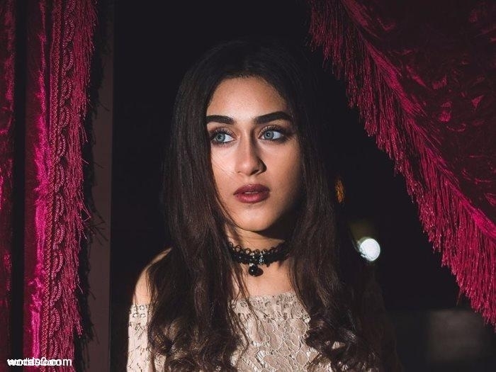 كلمات أغنية جريدة بلا خبر | ألماس